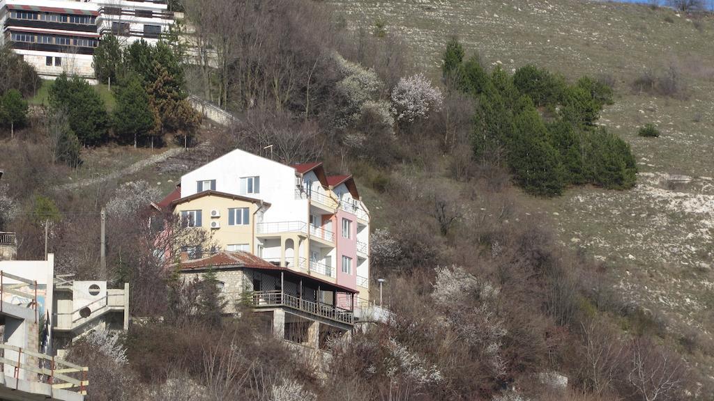 Apartments Bizone Kavarna Dış mekan fotoğraf